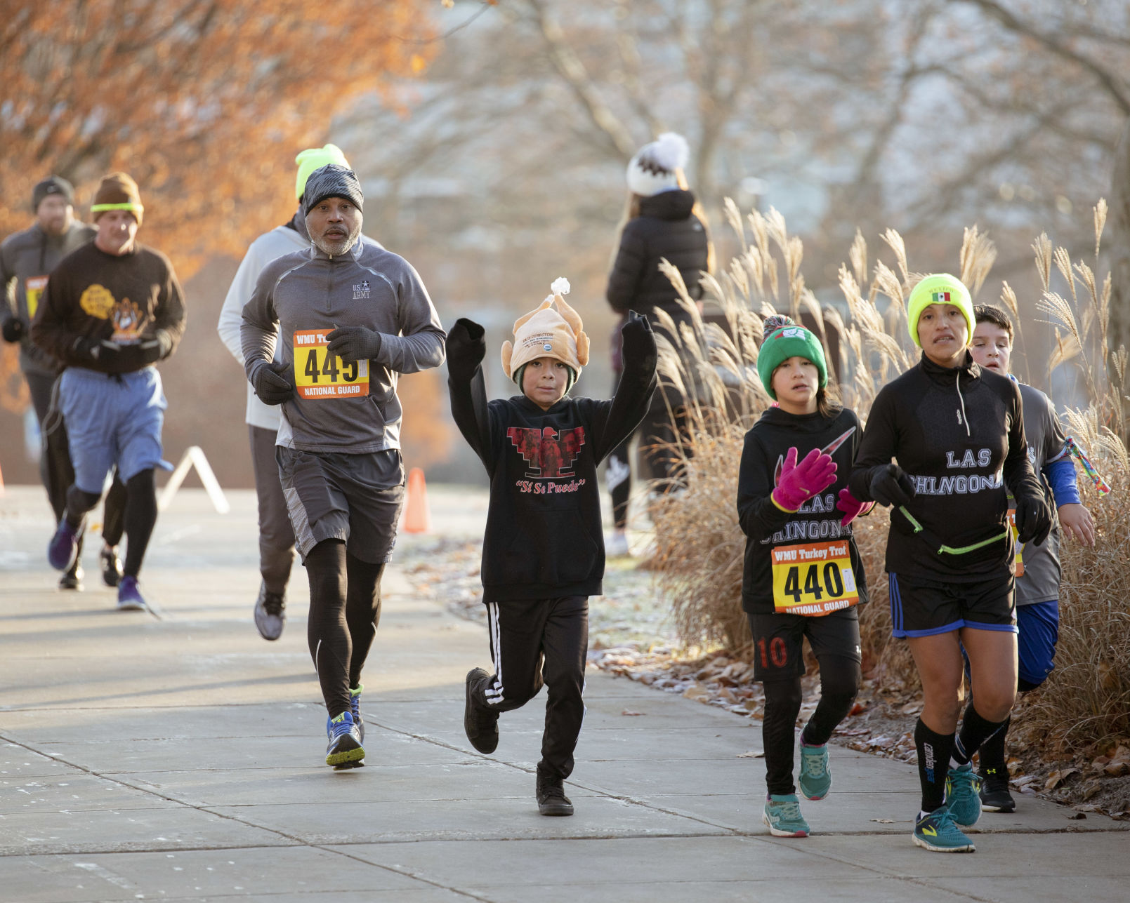 Runners overcame the cold